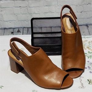 Collection by Clarks Deva Jayleen leather heels 9.5